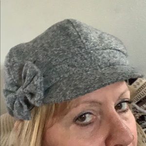Adorable hat w bow